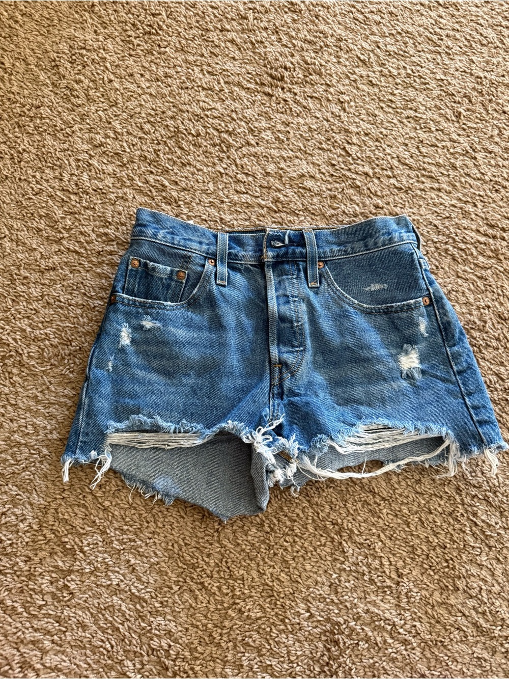 Levi’s High-Rise Distressed Denim Shorts - Blue